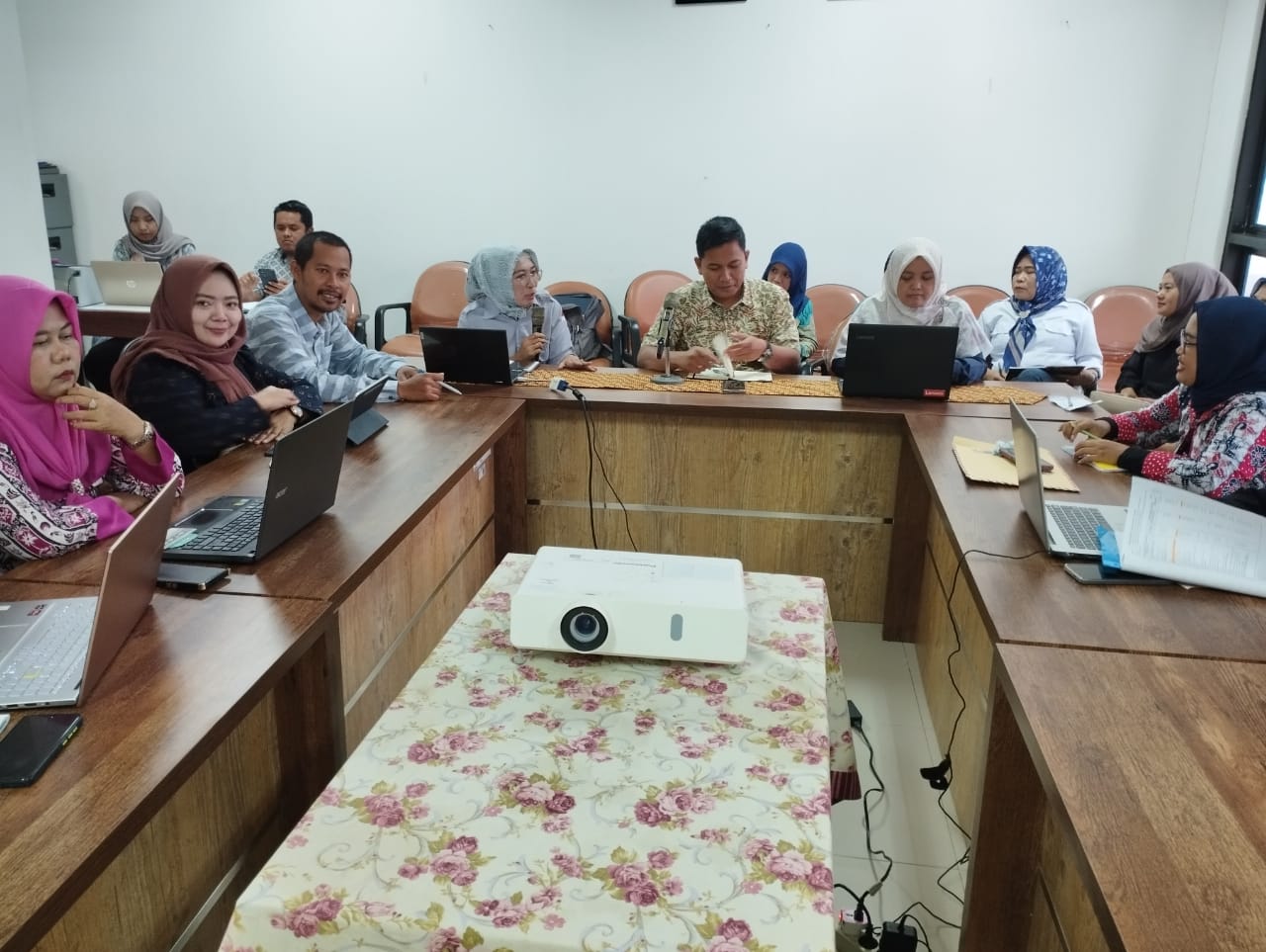 Undangan Persiapan Pelaksanaan Implementasi Model Kebijakan Hasil Studi Kasus Stunting Provinsi di Kampung KB Percontohan pada 28 Maret 2024